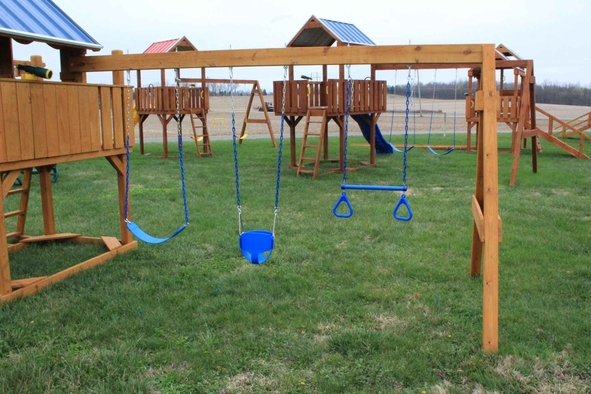 Our 3-position swing beam is crafted from pressure-treated lumber and reinforced with heavy-duty hardware. Perfect for smaller yards while still providing multiple swing options.