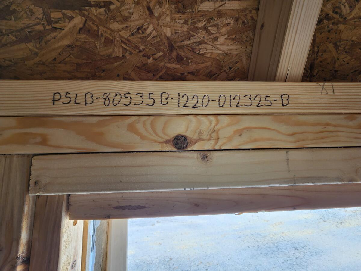 Side Lofted Barn