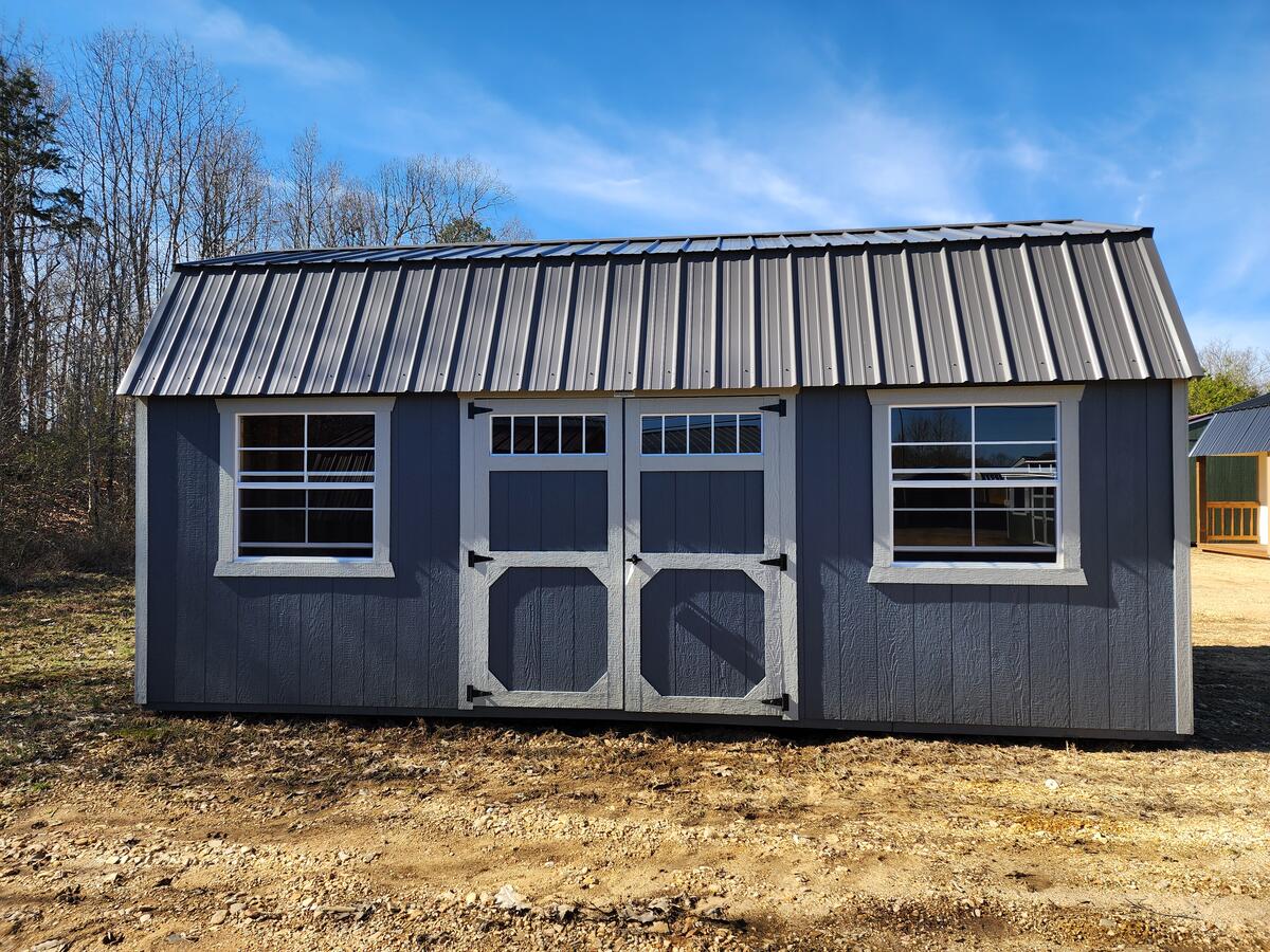 Side Lofted Barn
