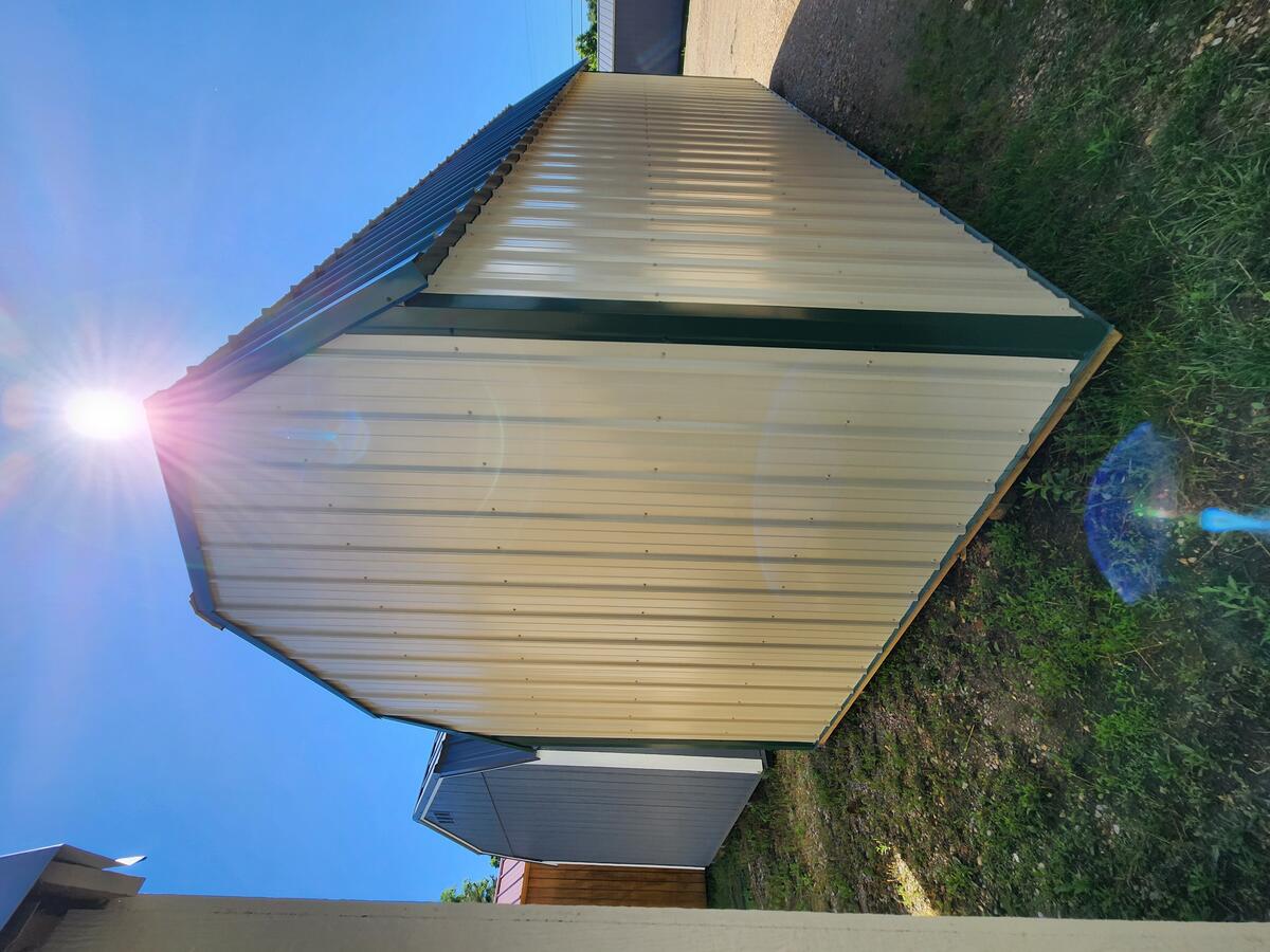 Vertical Metal Lofted Barn 